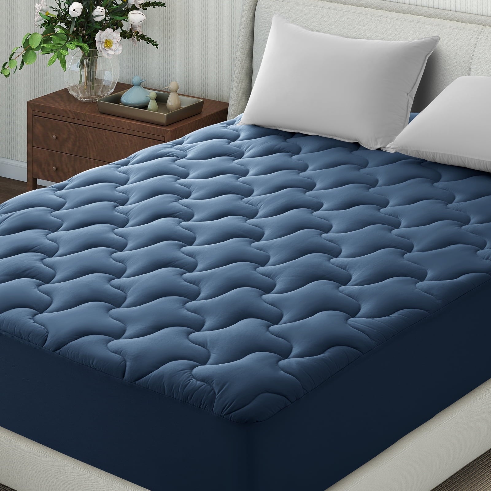 INGALIK Queen Size Mattress Pad, Cooling Breathable Mattress Topper, 400TC Quilted Fitted Protector and Cover with 8-21" Deep Pocket, White