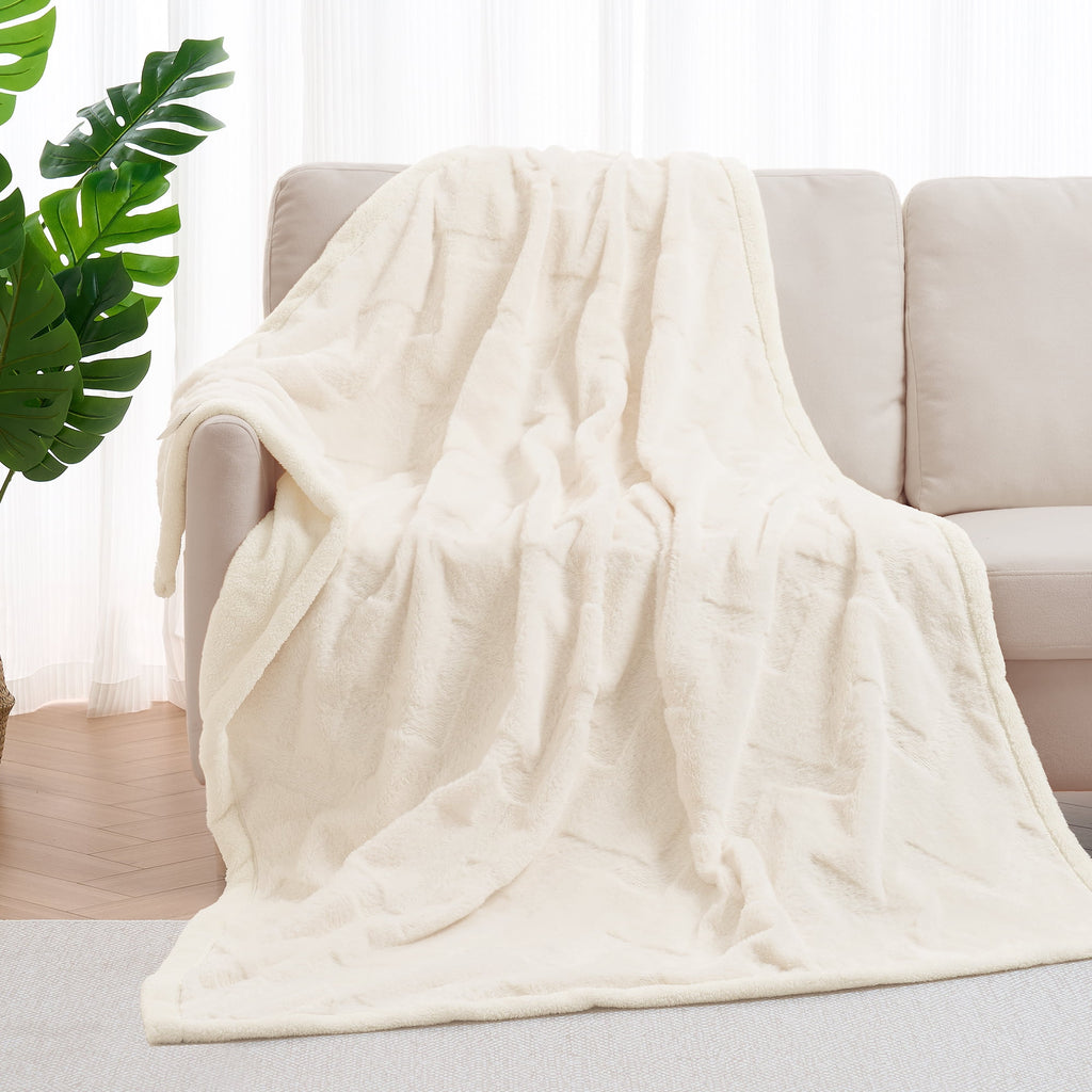Naipo 50 in x 70 in Faux Rabbit Fur Blanket White Arctic Velvet Throw Blanket Unique Design Perfect for All Seasons and Ages (No Heating)