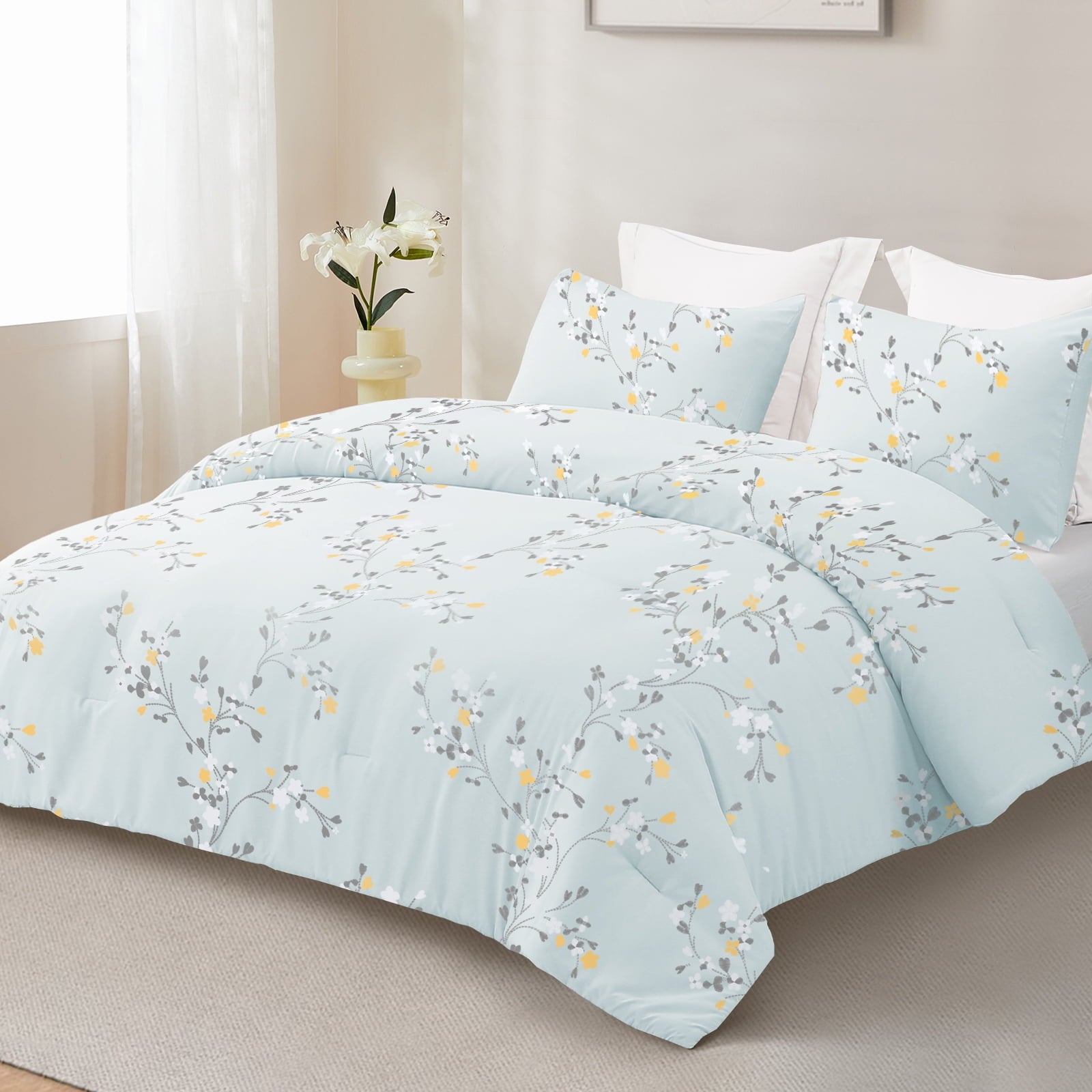 Exclusivo Mezcla 3-Piece Floral King Size Comforter Set, Microfiber Bedding Down Alternative Comforter for All Seasons with 2 Pillow Shams, Light Blue